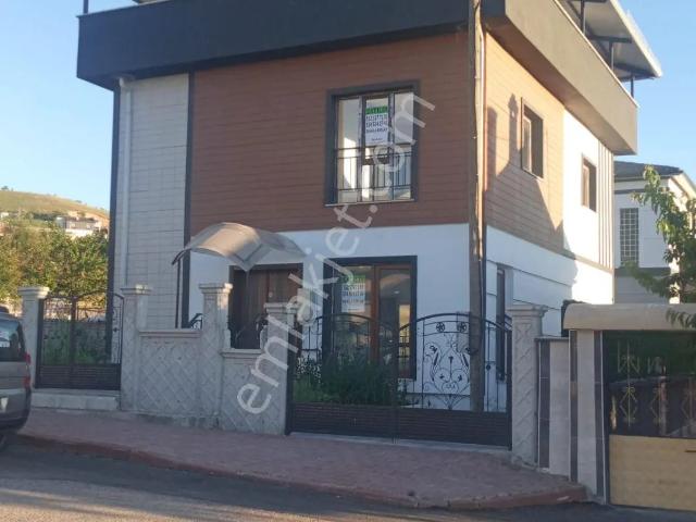Damla Emlaktan Karşıyaka Mah.satılık Villa