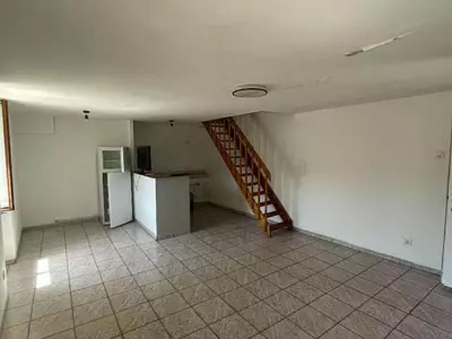 Dampierre sur Salon 70180 Location appartement 2 pièces t2 au dernier étage