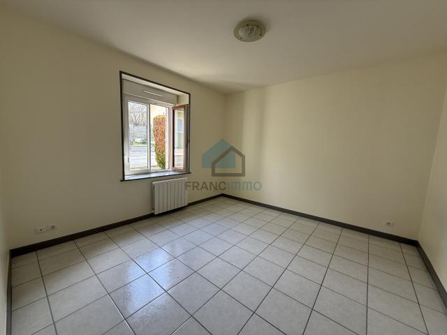 DAMPRICHARD APPARTEMENT AU REZ DE CHAUSSEE