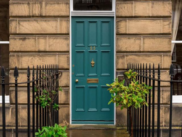 Danube Street, Edinburgh EH4, 2 bed flat to rent, £1,795 pcm | PrimeLocation