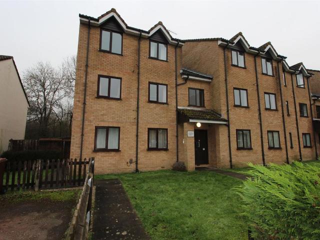 Danziger Way, Borehamwood WD6, 1 bed flat to rent, £1,050 pcm | PrimeLocation