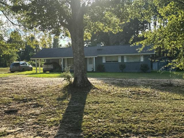 Dan Holmes Rd