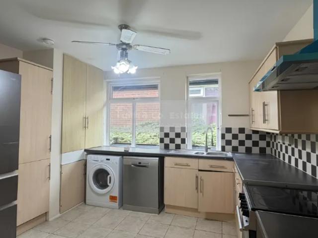 Dane Road, Southall UB1, Block of flats to rent, £2,150 pcm | PrimeLocation