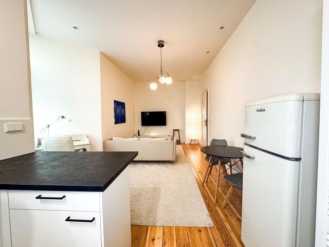 'DANIEL' a charming apartment in the popular Wilmersdorf neighborhood, Berlin Amsterdam Apartments for Rent