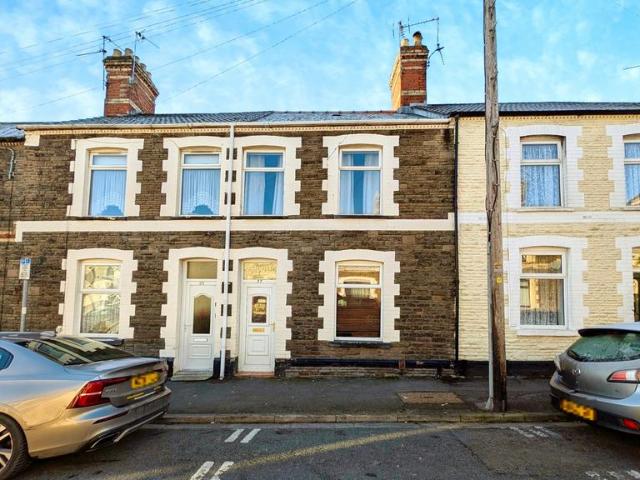 Daniel Street, Cardiff, CF24 4NY 4 bed terraced house to rent £1,900 pcm £438 pw