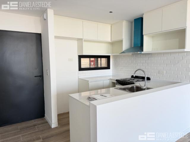 Daniela Esteche Realty & Home