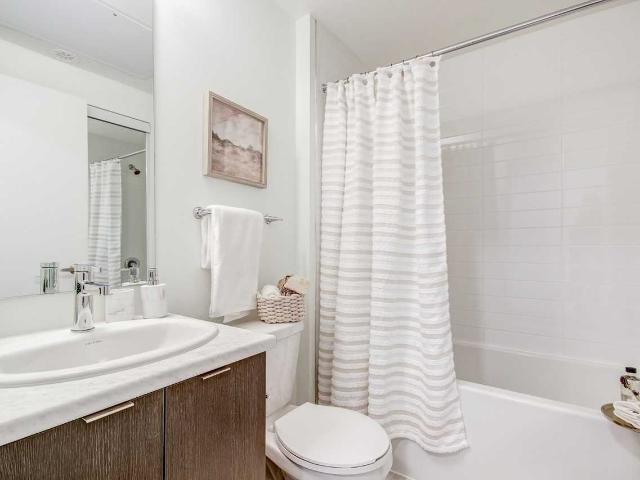 Daniels Keelesdale 2 Bedroom Apartment for Rent at 125 Canon Jackson Dr, Toronto, ON M6M 0C6 Silverthorn