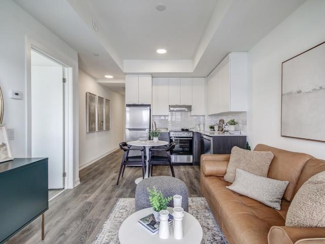 Daniels Keelesdale 2 Bedroom Apartment for Rent at 125 Canon Jackson Dr, Toronto, ON M6M 0C6 Silverthorn