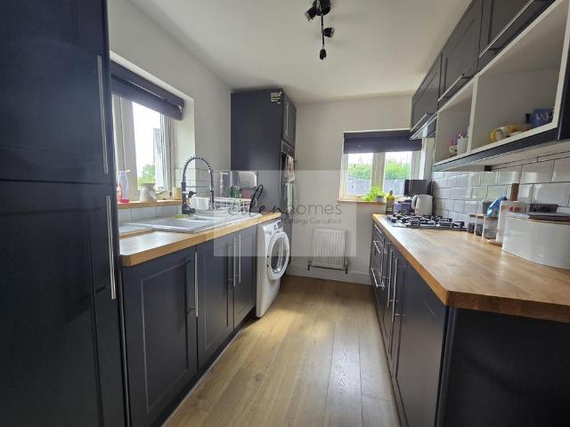 Daniels Road, Stroud, Glos, GL5 1HY 1 bed flat to rent £950 pcm £219 pw