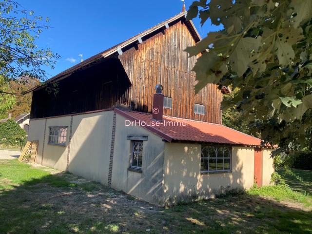 Dans bourg Poyaudin proche Toucy 89130