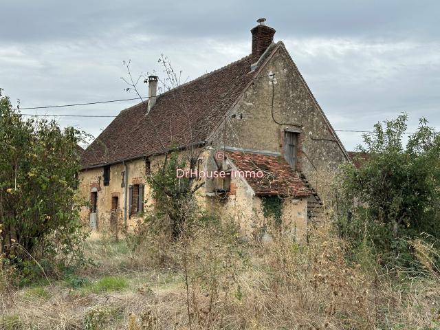 Dans hameau de Fontaines 89130