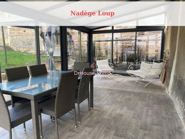 Dans hameau proche Taingy 89560