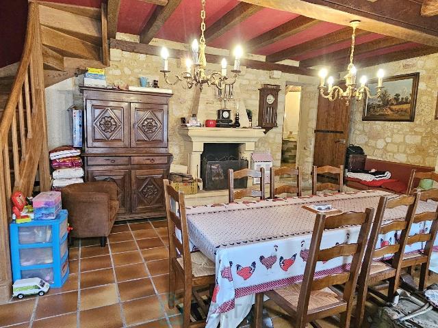 Dans la Bastide de Domme maison de 142 m²