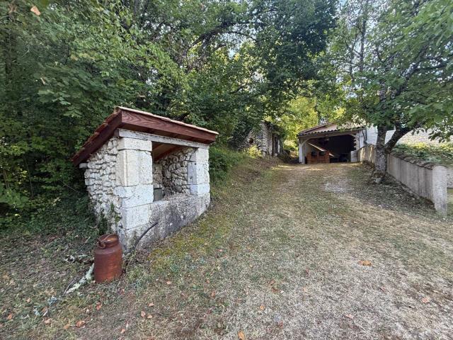Dans la campagne de Lauzerte Belle maison en pierre compos. 124m² Lauzerte