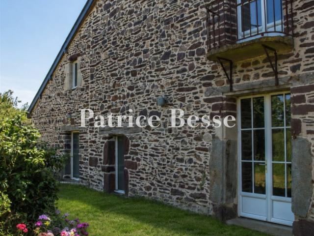 À l'ouest de Rennes, un manoir du 15e s. sur près de 13 ha 417m² Rennes