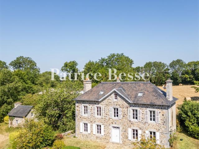 Dans le centre du Cotentin, un domaine agricole de 12 ha. 230m² Coutances