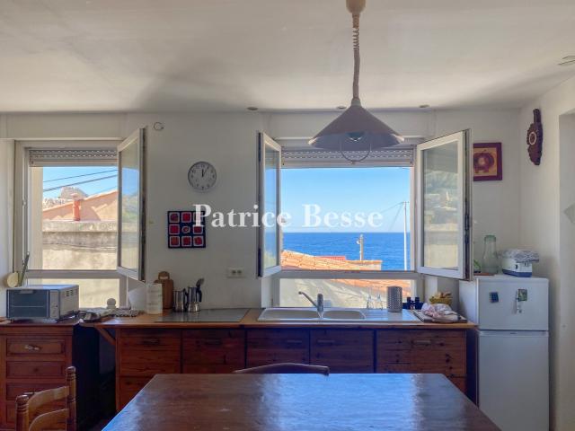 Dans le 8e arrondissement de Marseille, à l'entrée du parc n. 105m² Marseille 8ème