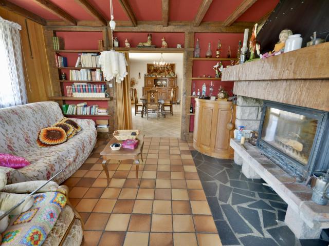 Dans les collines au dessus d’Annecy le Vieux, une propriété. 270m² Annecy