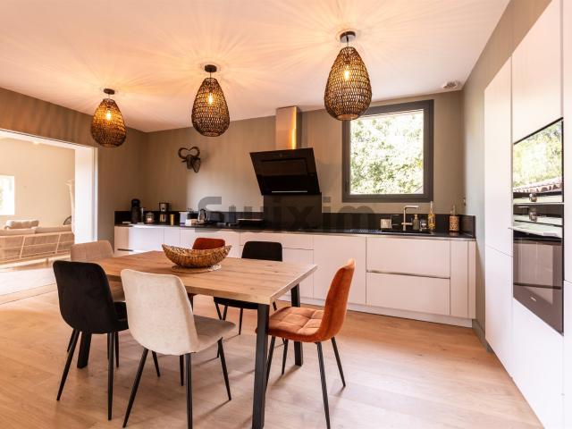 Dans Les Gorges De L'ardeche Villa D'exception Nichee En Ple. 238m² Ruoms