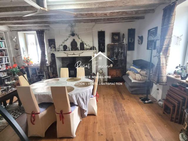 Dans un beau village, proche de LA ROCHE POSAY