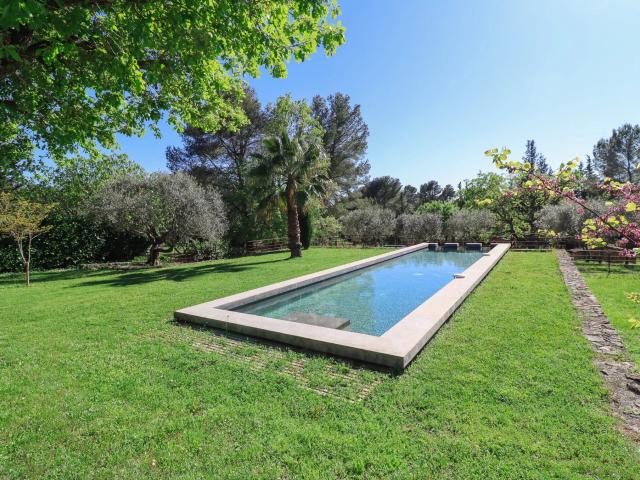 Dans un cadre rural avec le charme d’un petit hameau de 3 lo. 110m² Fayence