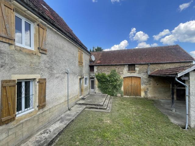 Dans un hameau du Périgord Noir, à 10 mns de Montignac Lasca. 131m² Montignac Lascaux