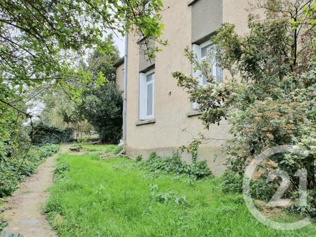 Dans un quartier situé à proximité de la Cité Médiévale et d. 175m² Carcassonne