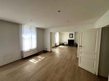 Dans une double maison duplex 4 grandes chambres