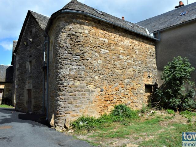 Dans village de caractere ou il fait bon vivre, idéal invest