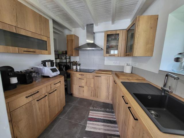 DANS VILLAGE PROCHE D CONDOM Maison en pierre joliment res. 190m² Mouchan