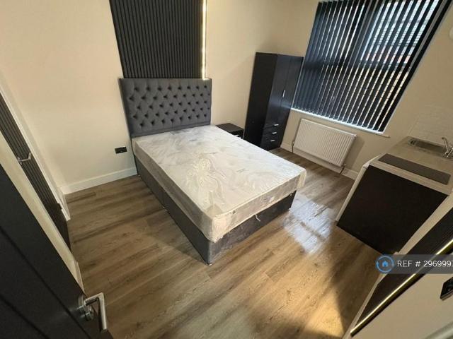 Dacy Road, Liverpool, L5 1 bed in a house share to rent £750 pcm £173 pw