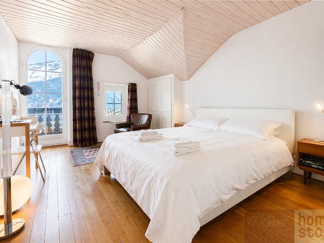 Dachgeschosswohnung in Gryon mit Balkon und Alpenblick