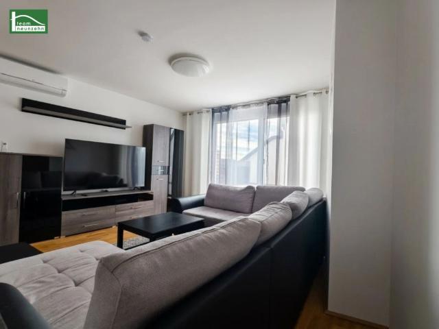 DACHGESCHOSSWOHNTRAUM inklusive Klimaanlage geräumige 3 Zimmer Wohnung mit 60m2 Dachterrasse