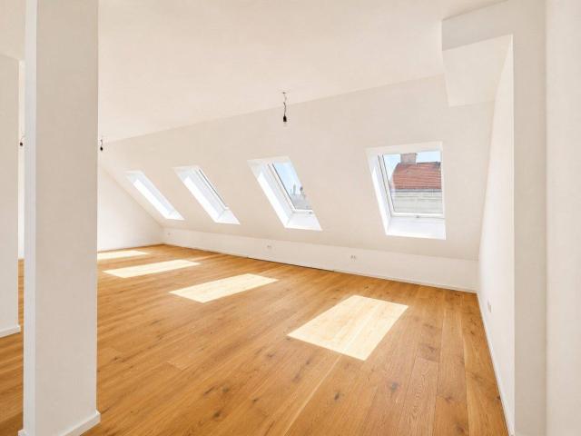 Dachgeschoßwohnung Maisonette 3 Zimmer mit Terrasse 1100 Wien