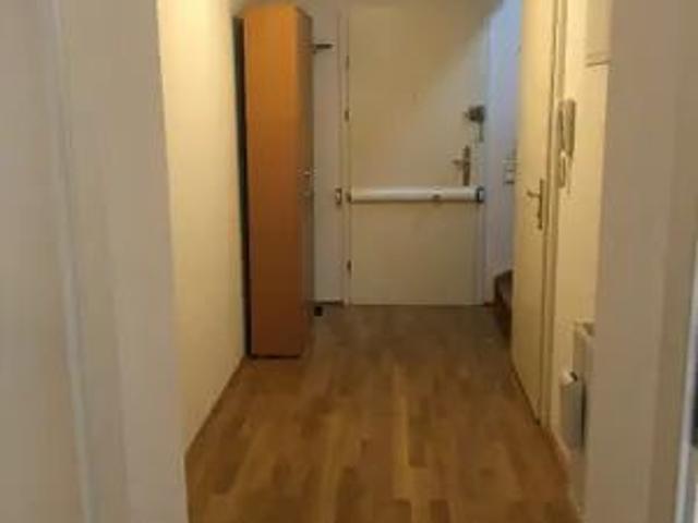 Dachgeschosswohnung mit Terrasse und Klimaanlage nahe dem Schottentor