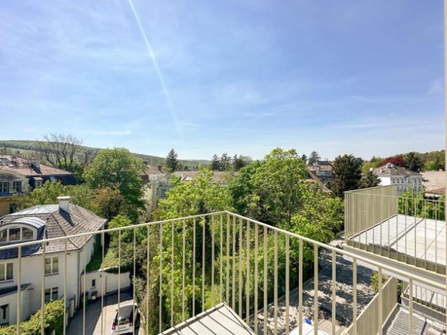 Dachgeschosswohnung mit Weitblick, inkl. PP, Hz, WW und KW / Attic apartment with long view, incl. Parking, Heating, Warm and Cold Water /