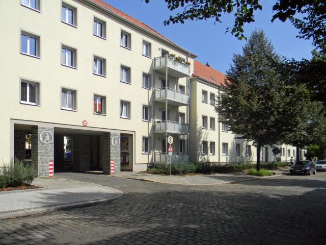 Dachgeschoßwohnung mit Balkon im Grünen