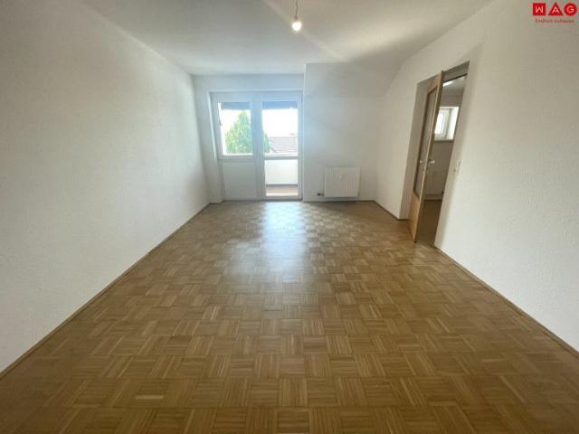 DACHGESCHOSSWOHNUNG MIT BALKON im nachgefragten Stadtteil Bindermichl OED sofort verfügbar! Befristet auf 5 Jahre