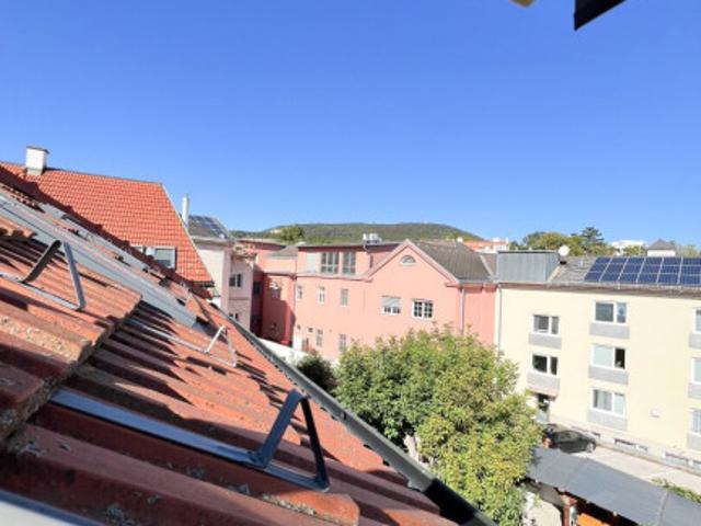 Dachgeschosswohnung mit balkon möglichkeit im villen cottage gemeinschaftspool