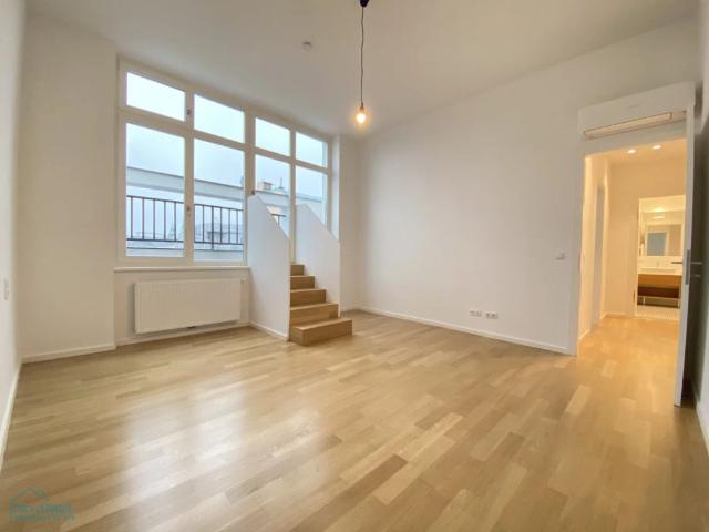 DACHGESCHOSSWOHNUNG mit BALKON NEUBAUGASSE