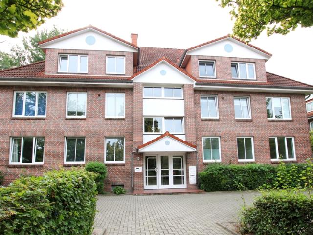 Dachgeschosswohnung mit Balkon und Pkw Stellplatz in Westerstede zentrale Wohnlage