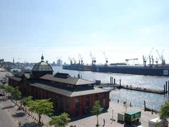 Dachgeschosswohnung mit Elbblick