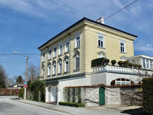 Dachgeschosswohnung mit Flair