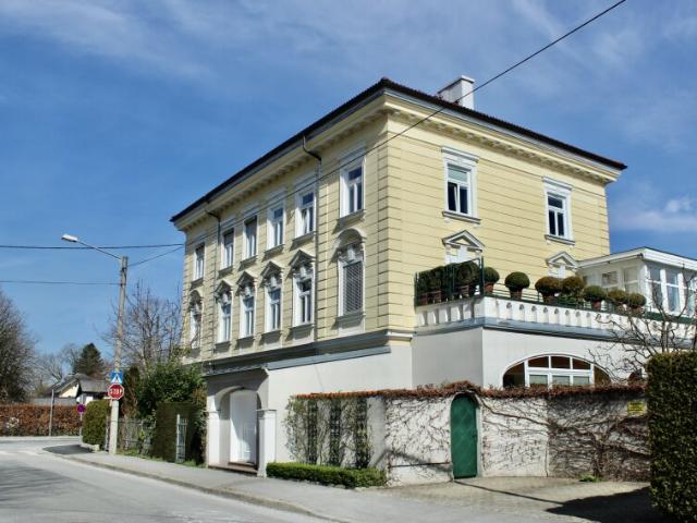 Dachgeschosswohnung mit Flair