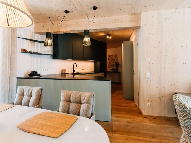 Dachgeschosswohnung mit großzügigem Balkon und zusätzlicher Loggia