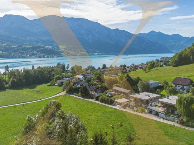 Dachgeschosswohnung mit herrlichem Ausblick nahe dem Attersee