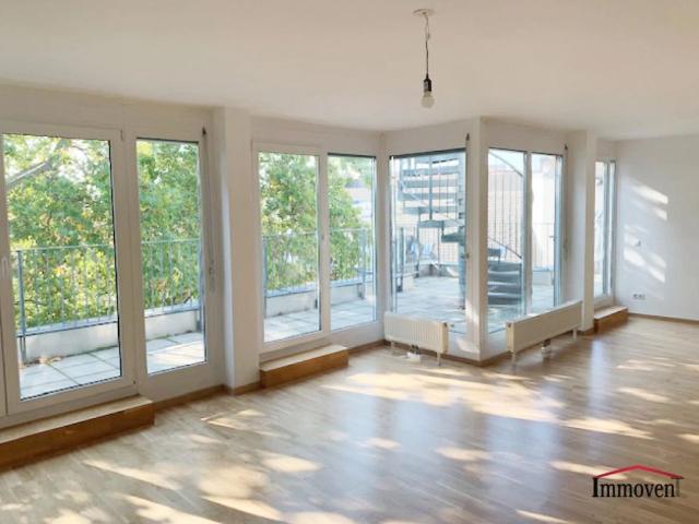 Dachgeschosswohnung mit Klimaanlage, Terrasse, Dachterrasse und Weitblick