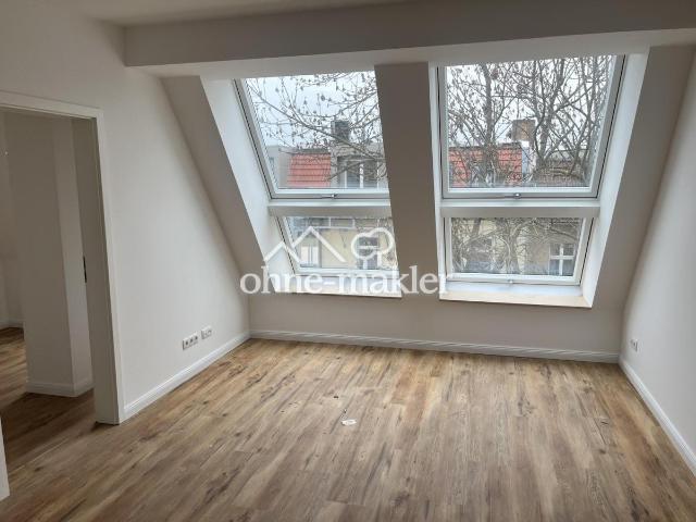 Dachgeschosswohnung Dietzgenstraße 93