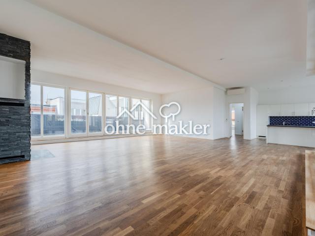 Dachgeschosswohnung direkt am Boxhagener Platz ! 7 Zimmer ! Provisionsfrei !