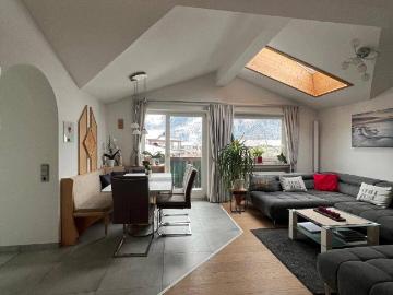 Dachgeschosswohnung in Maishofen – Move in. Level up